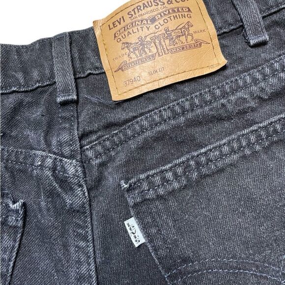 Vintage LEVI'S 912 Slim Fit Jean Shorts White Tab Black Size 7 - Picture 3 of 5